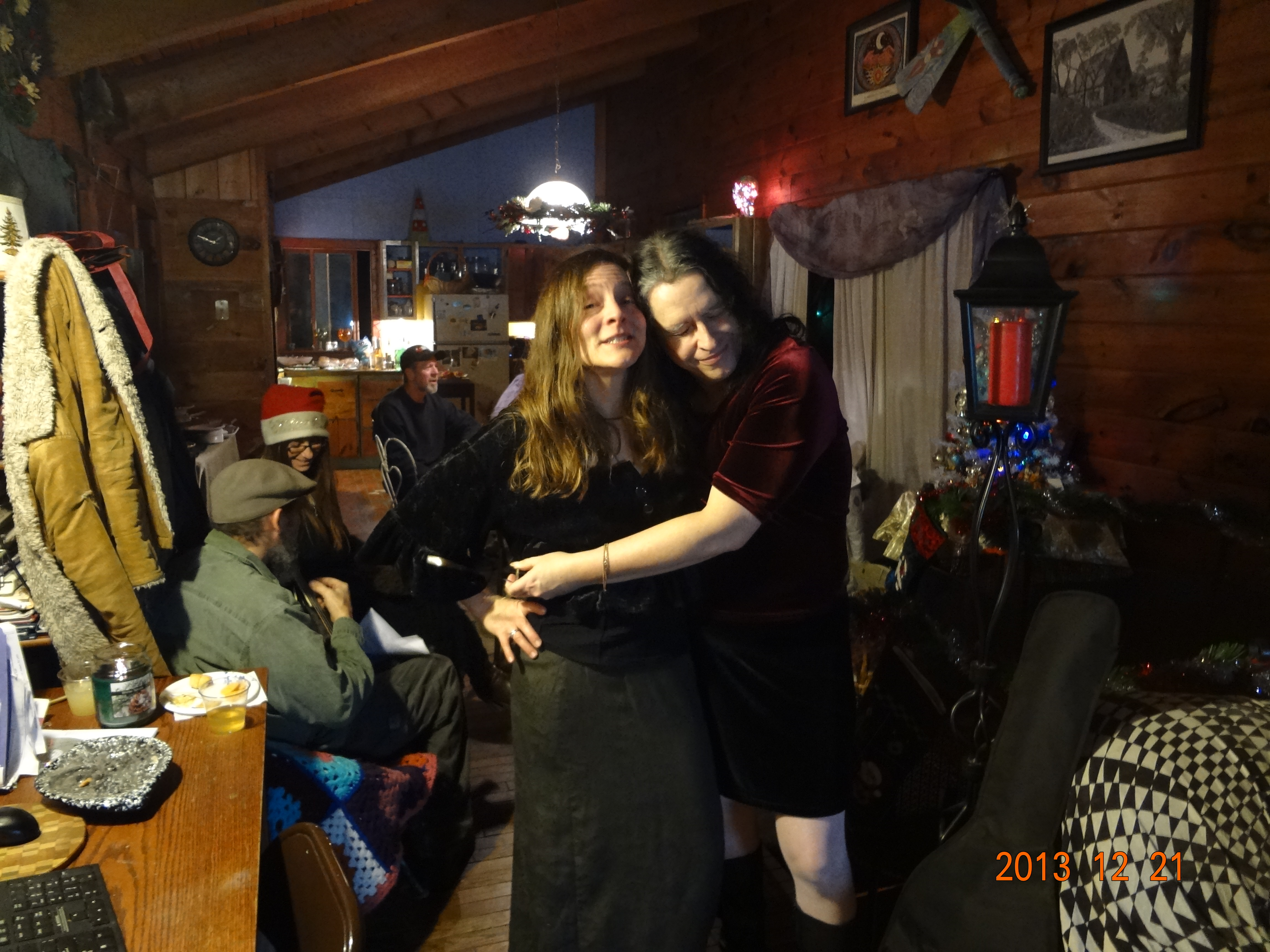 ./DSC00884 BARB & Beth.JPG